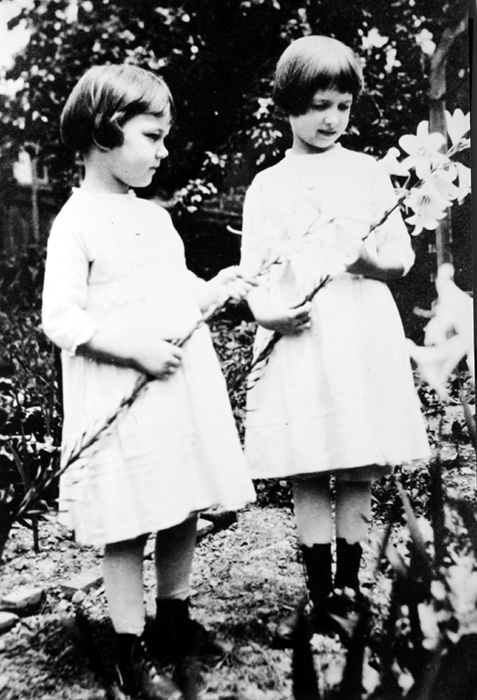 Betty and Jeanne Salisbury